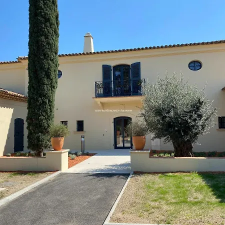 Les Jardins Boreals A03 Apartment